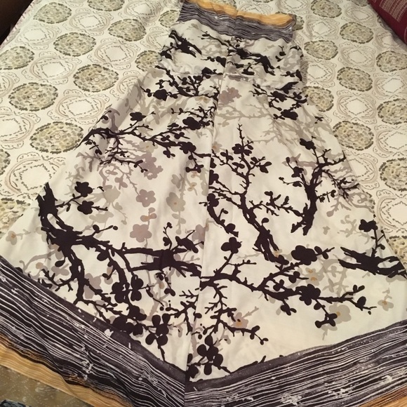 Summer Dress, Size 8 with Hi/Low Hem - Picture 2 of 2